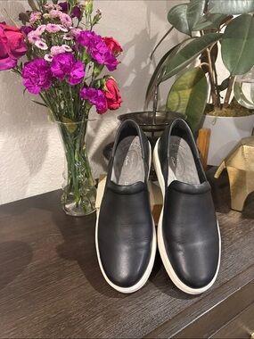 Clarks Black Leather Slip-On Sneakers with White Sole